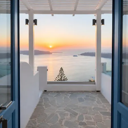 Santorini Theasis Hotel *